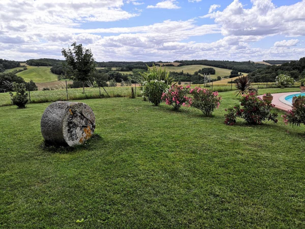 Les Hauts De Grazac, Chambres Et Tables D'Hotes Grazac  Esterno foto