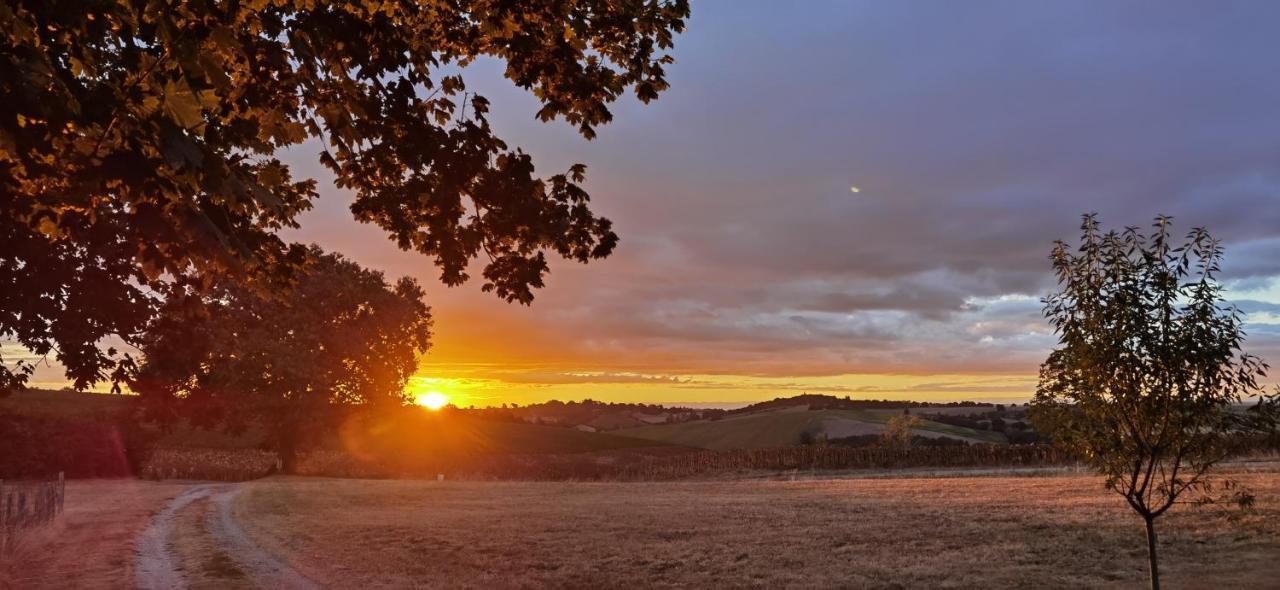 Les Hauts De Grazac, Chambres Et Tables D'Hotes Grazac  Esterno foto