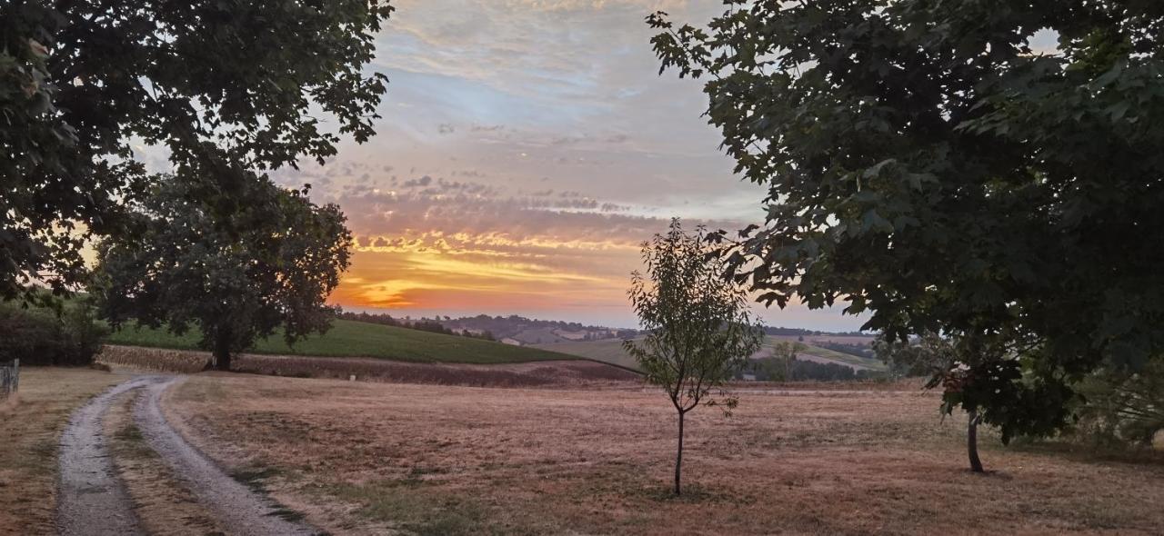 Les Hauts De Grazac, Chambres Et Tables D'Hotes Grazac  Esterno foto