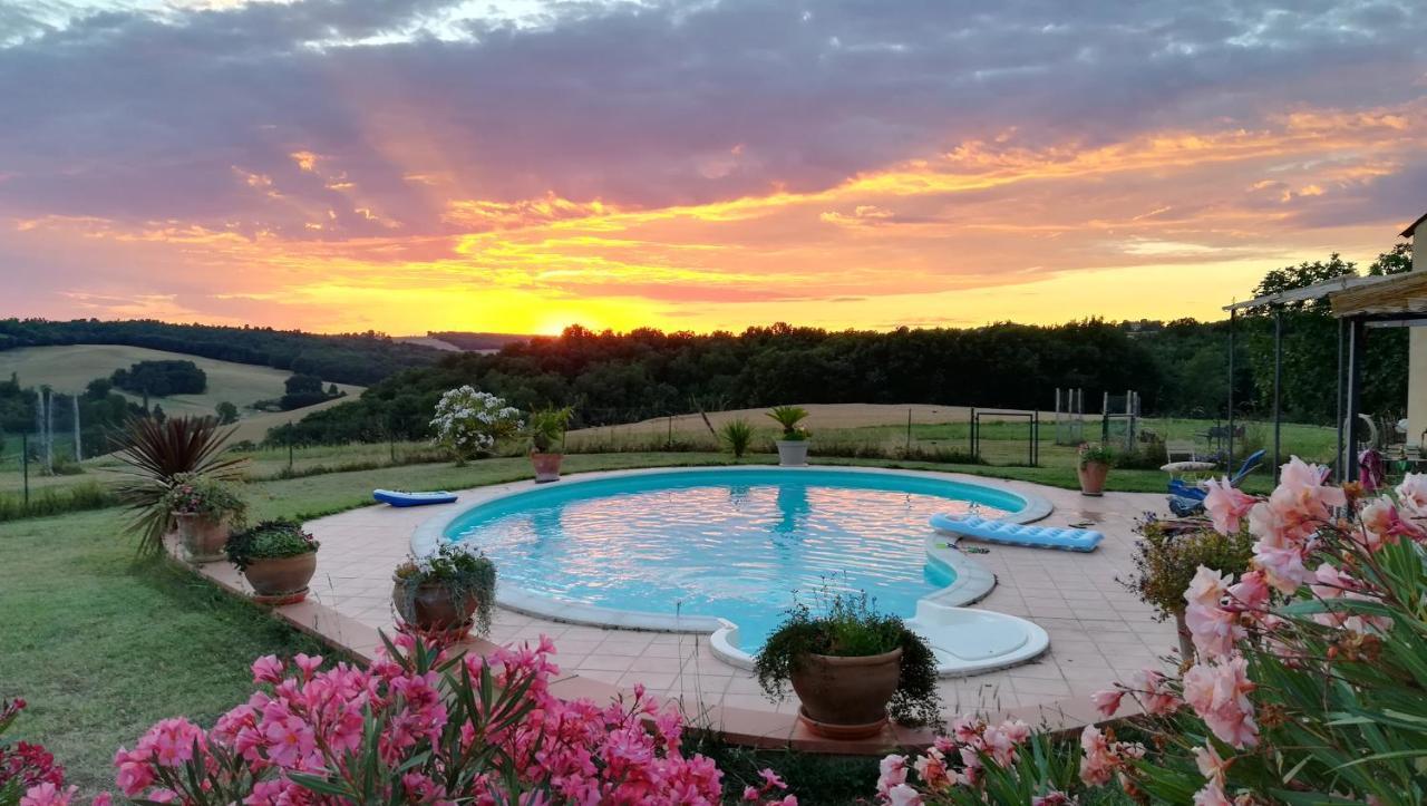 Les Hauts De Grazac, Chambres Et Tables D'Hotes Grazac  Esterno foto
